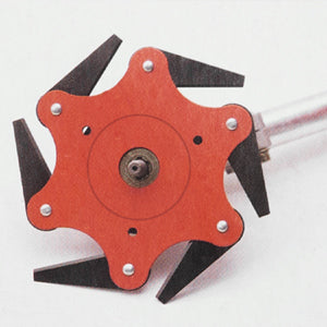 3、Place the six-blade trimmer head into the working circular hole.